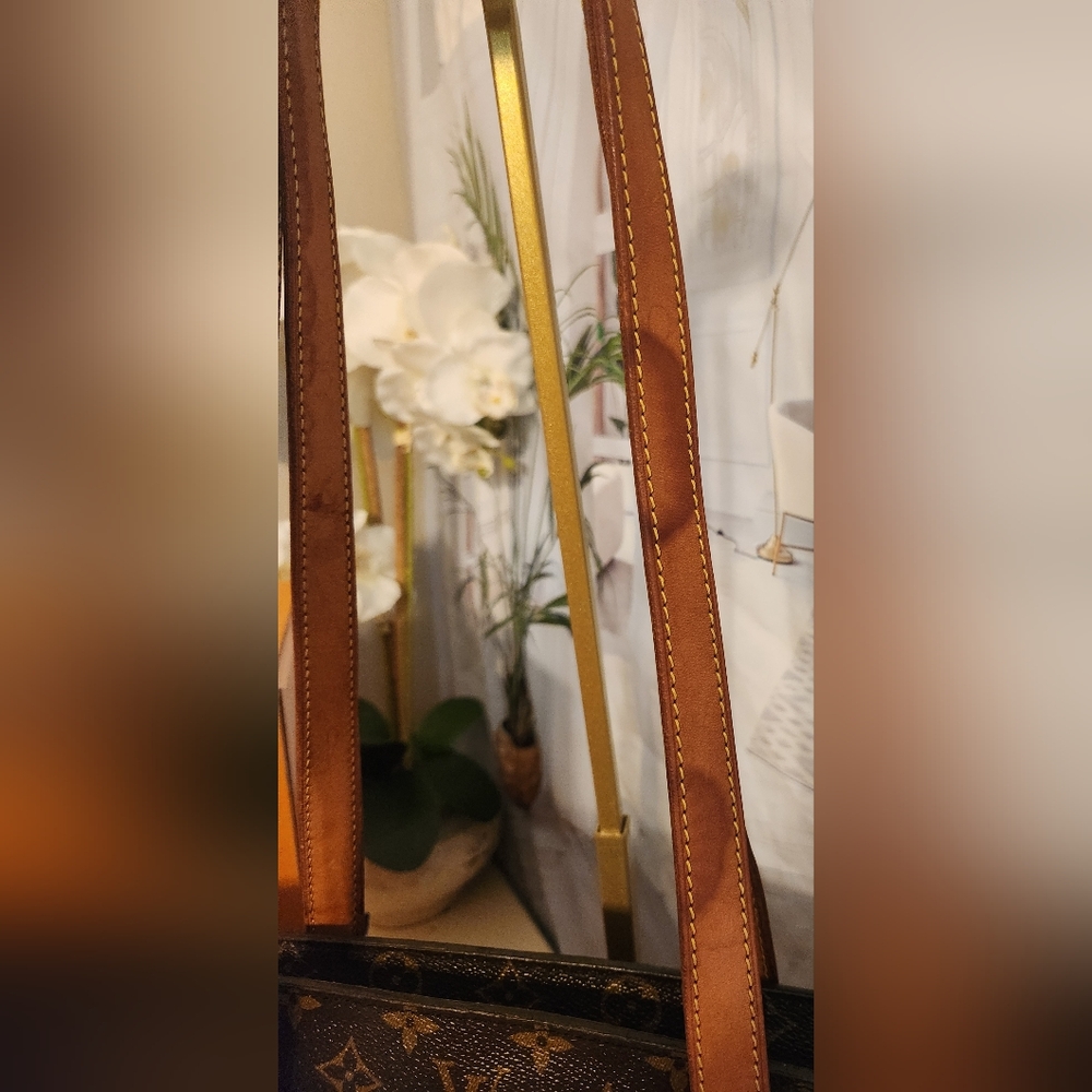 COA! Louis Vuitton Babylone Tote Bag. Stunning LV At A Great Price! - Picture 6 of 16